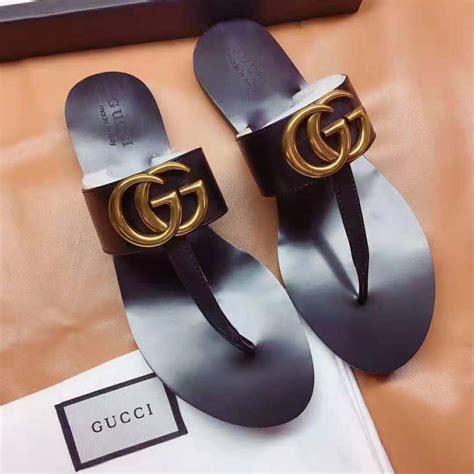 Black Leather Thong Sandal With Double G